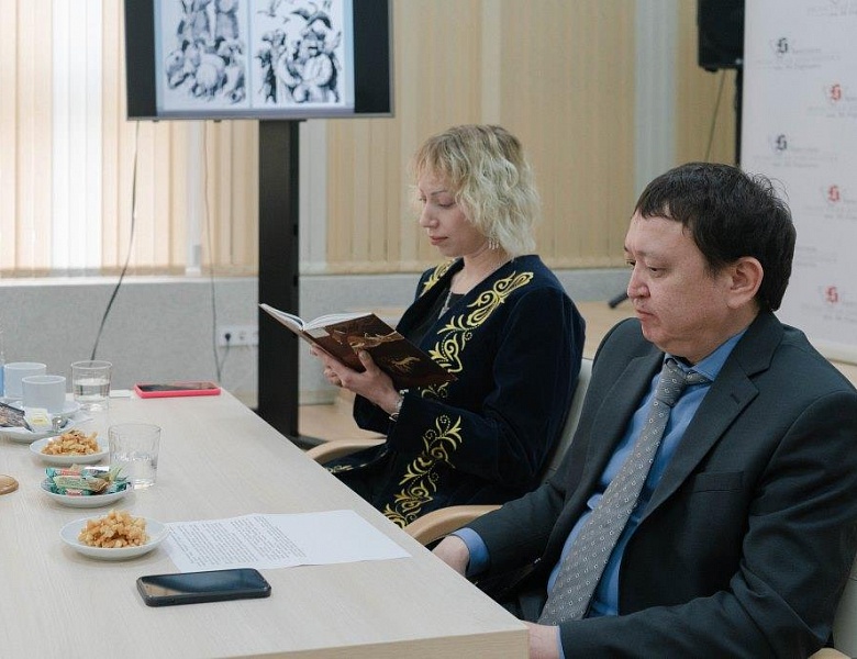 «Казахстан: знакомый и незнакомый»: первая встреча проекта «Через книгу к миру и созиданию»
