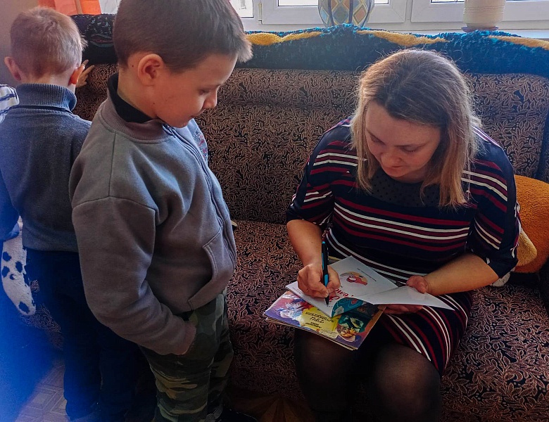 Встреча с Татьяной Демидович в детском отделе
