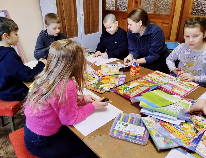 Волшебные приключения в библиотеке: журналы, мечты и творчество