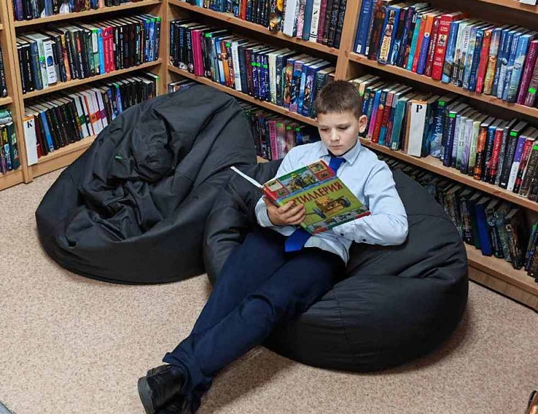 Литературная экспедиция: интерактивная экскурсия–знакомство с проектами и фондом юношеского отдела