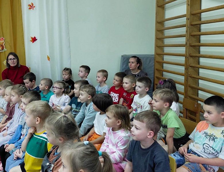 «Восеньскі карагод кніг і прыгод» — літаратурна-гульнёвы час.