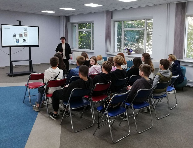 Познавательный час «Помним их имена: выдающиеся люди Беларуси»