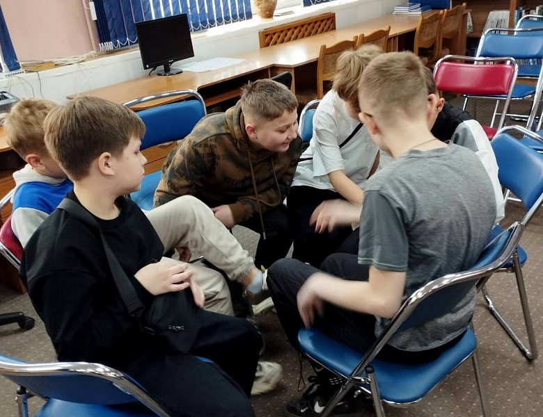 Всё на земле от материнских рук