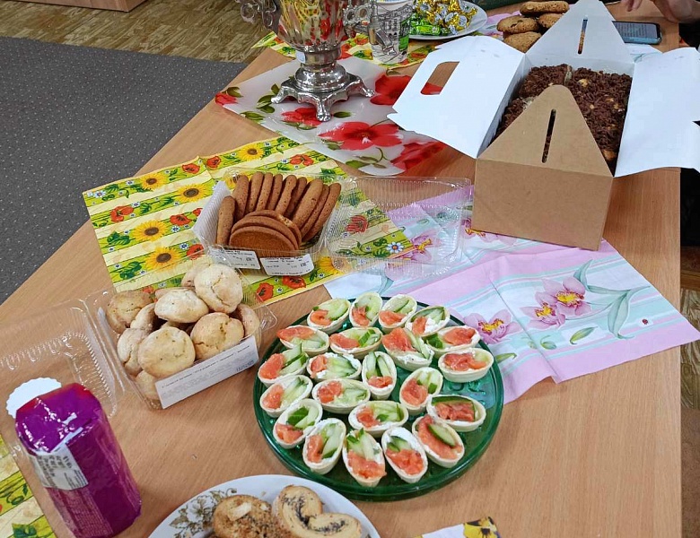 Пикник в библиотеке