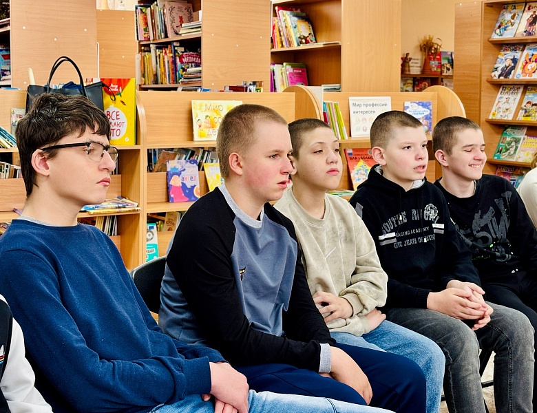 Новая встреча в книжном театре «Спасательный круг»