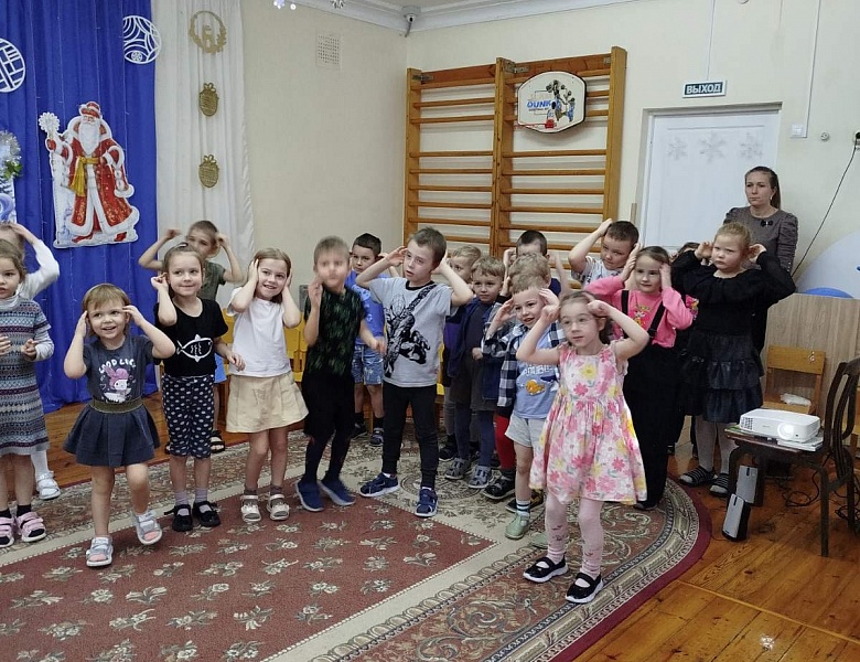 Зімовыя забавы: вясёлае мерапрыемства для дзяцей