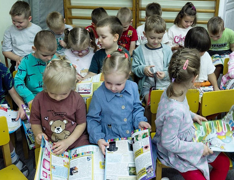 «Восеньскі карагод кніг і прыгод» — літаратурна-гульнёвы час.
